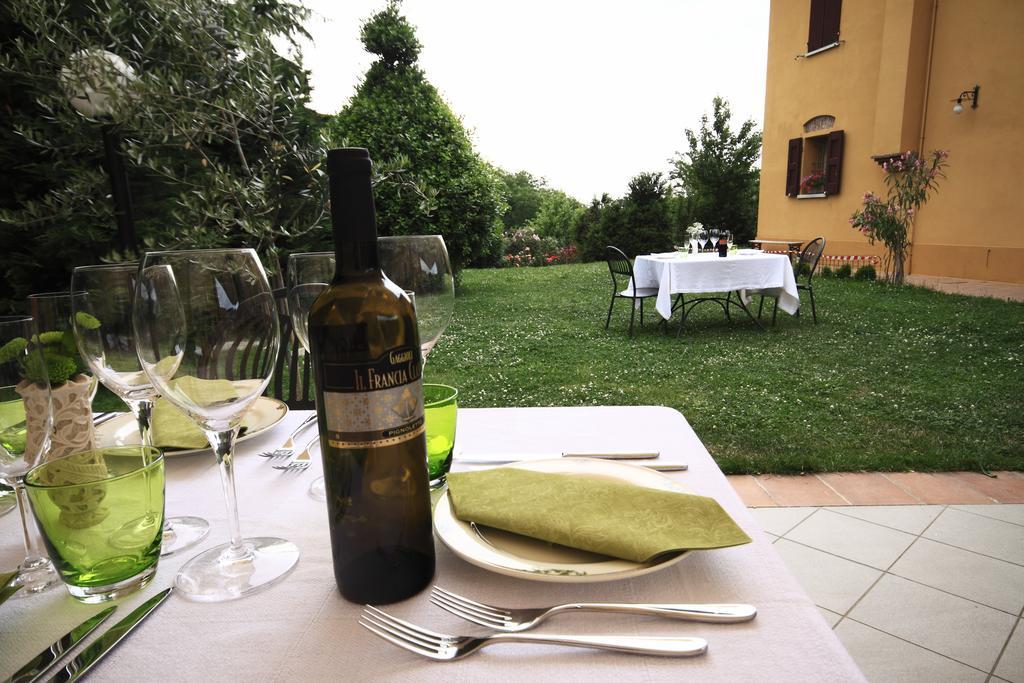 Agriturismo Gaggioli Borgo Delle Vigne Дзола-Предоза Экстерьер фото